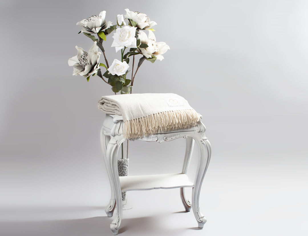 Plaid LADY Cashmere e Seta Grigio chiaro - CO.BI bianco lancio coperta beige frangia 330 € CoBi