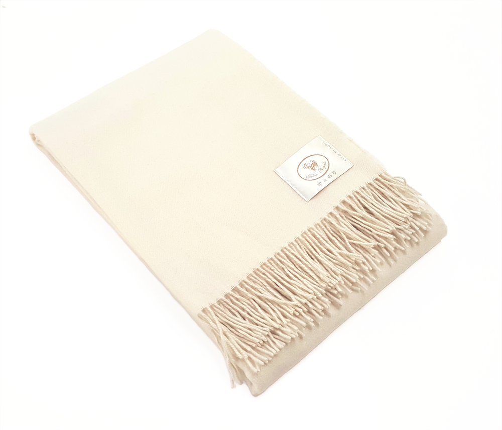 Plaid LADY Cashmere e Seta Bianco naturale - Grigio chiaro - CO.BI color crema coperta nappe 330 € CoBi
