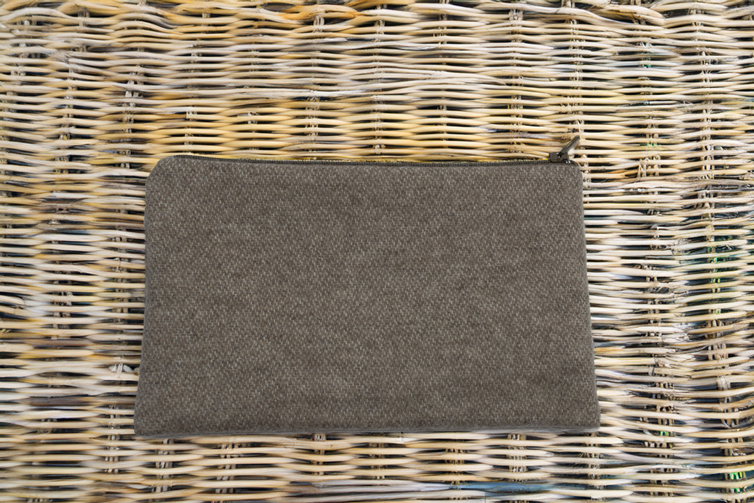 Pochette - Astuccio in Puro Cashmere colore marrone Marrone / 20x13 - astuccio - 39 € CoBi