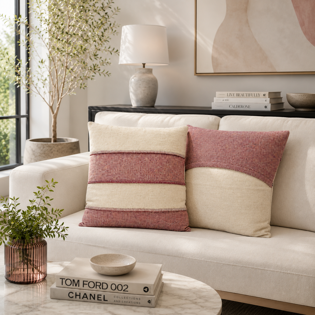 Cuscini d'arredo bicolore rosso e beige di lana e cashmere