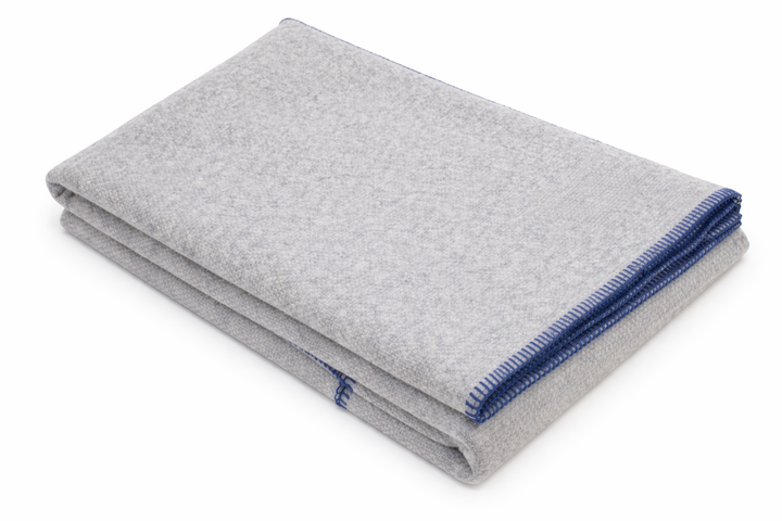 GIORGY Throw with Wool and Rayon Whipstitch edge