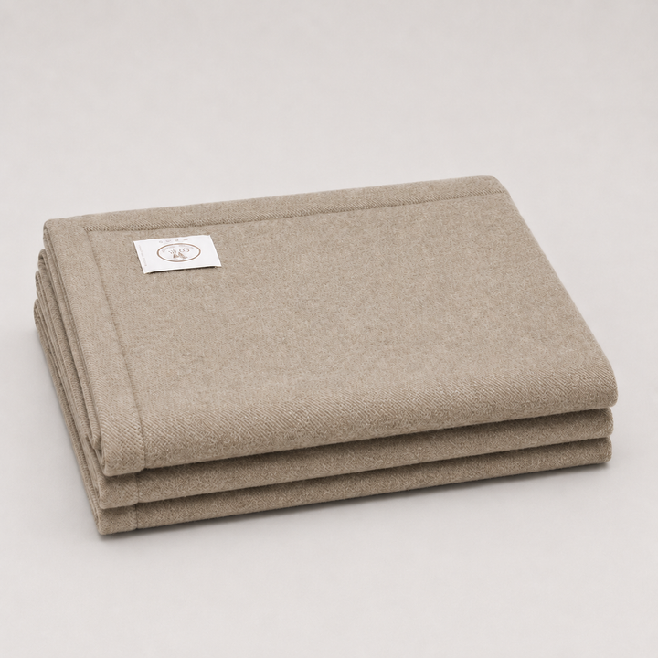 Coperta LUISA Leggera Cashmere e Lana con bordo risvoltato