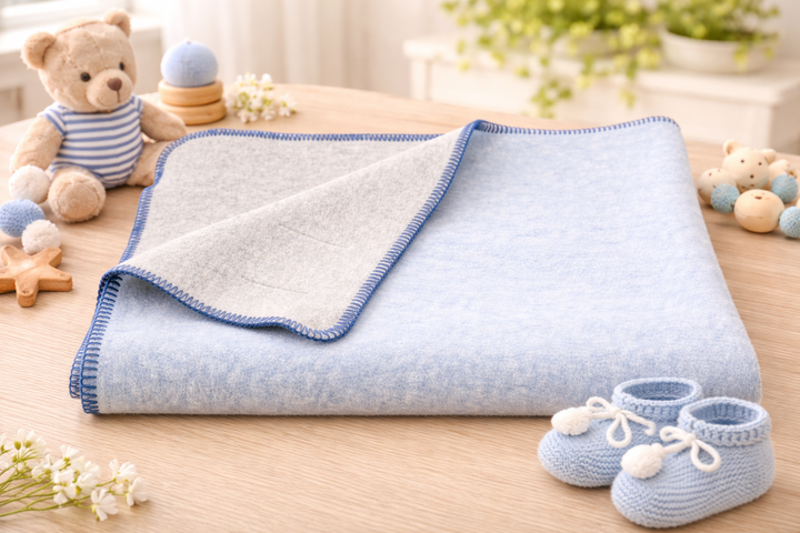 Coperta pesante per lettino lana e mohair azzurro e grigio chiaro