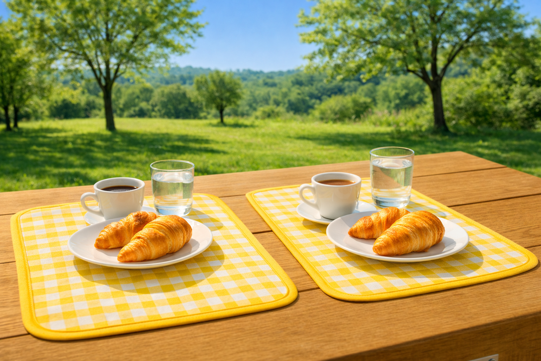 Tovagliette per la colazione gialle a scacchi