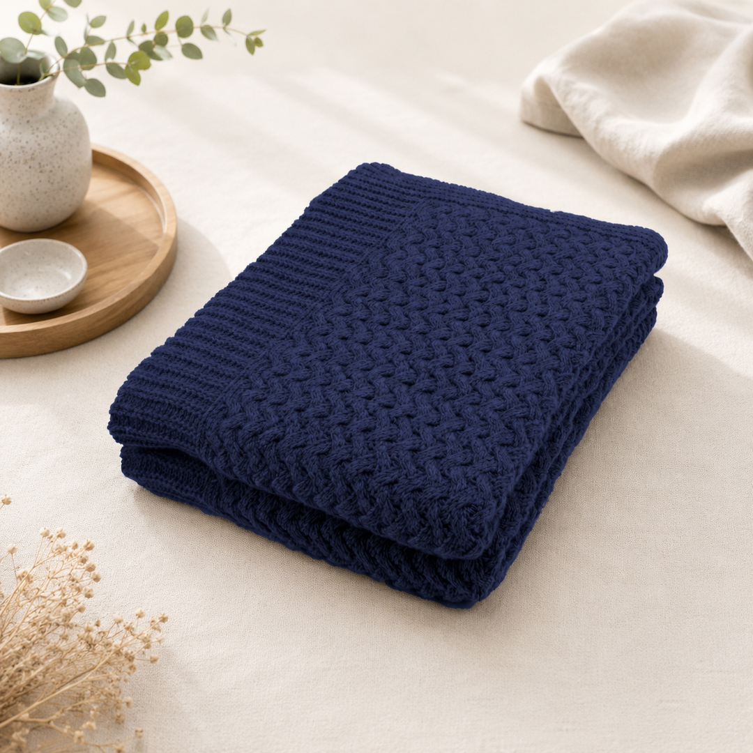 Plaid di maglia blu scuro in lana e cashmere
