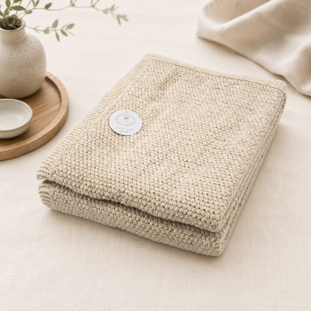Plaid in maglia colore beige di lana e cashmere
