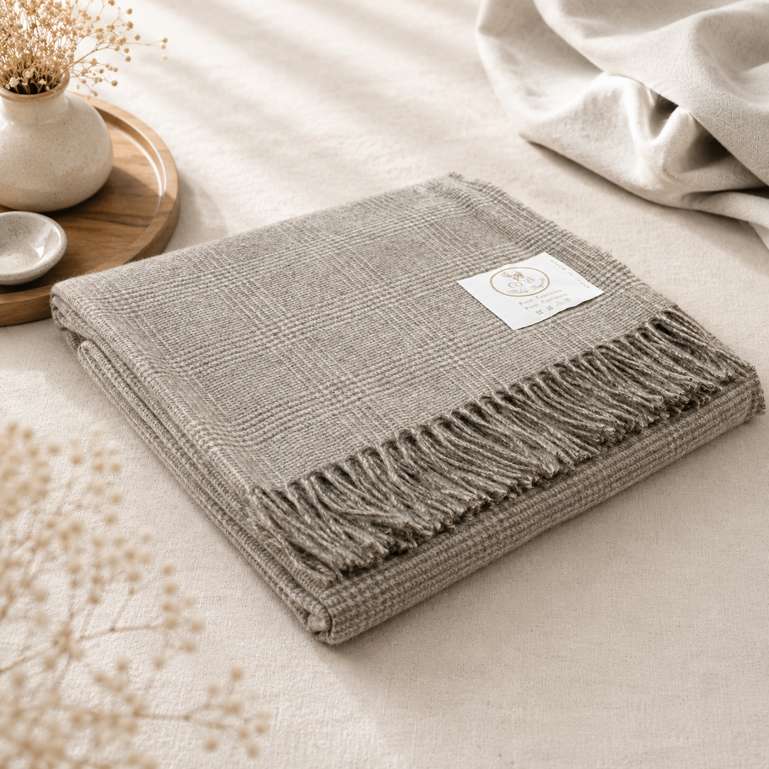 Plaid principe di galles marrone con frange di cashmere