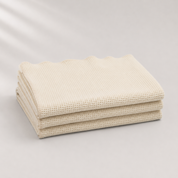 Coperta leggera di lana a nido d'ape con bordo punto cavallo bianco