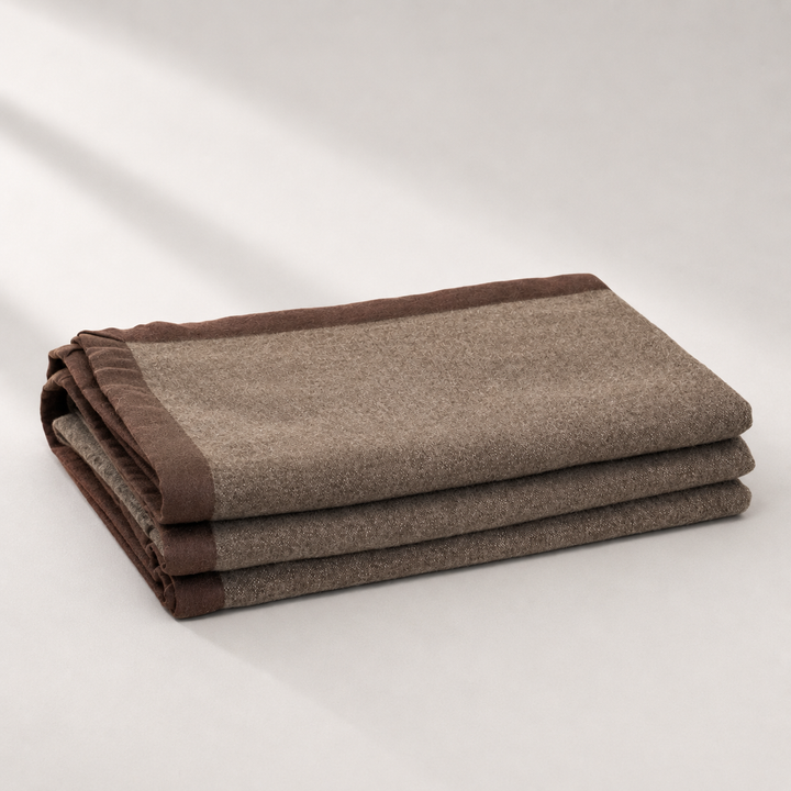 Coperta di lana e cashmere marrone con bordo marrone