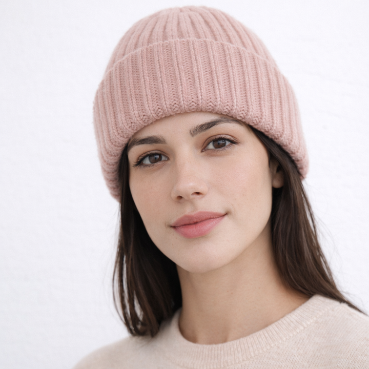 Cuffia di cashmere color rosa antico
