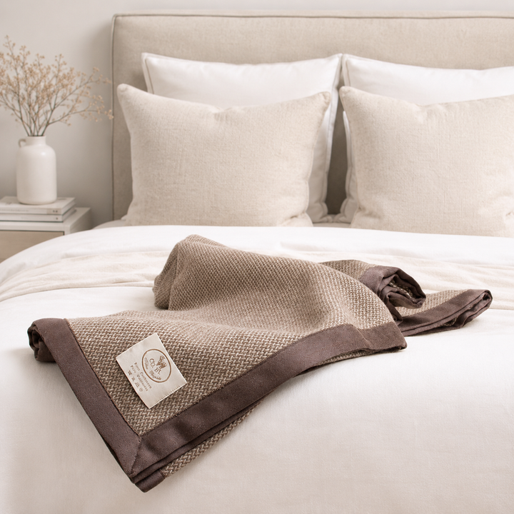 Coperta di cashmere con lavorazione a chicco di riso marrone