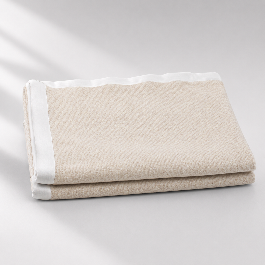 Coperta leggera di cashmere colore beige