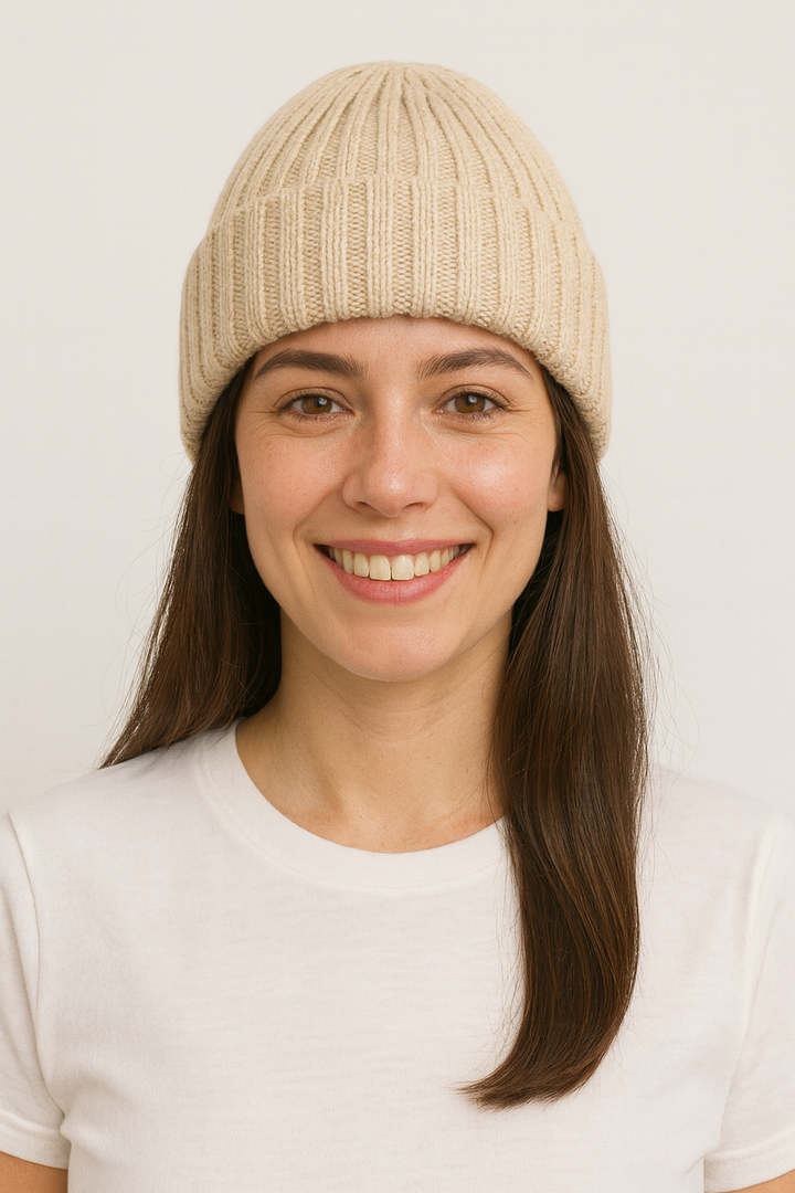 cuffia di cashmere beige chiaro