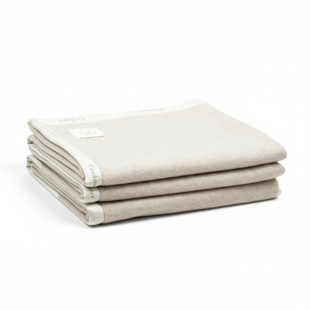 Coperta di lana e cashmere invernale con bordo scritta verde