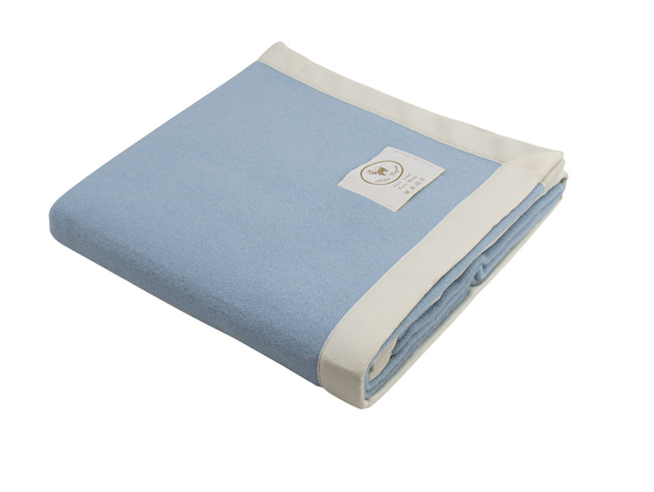 Coperta pura lana color azzurro