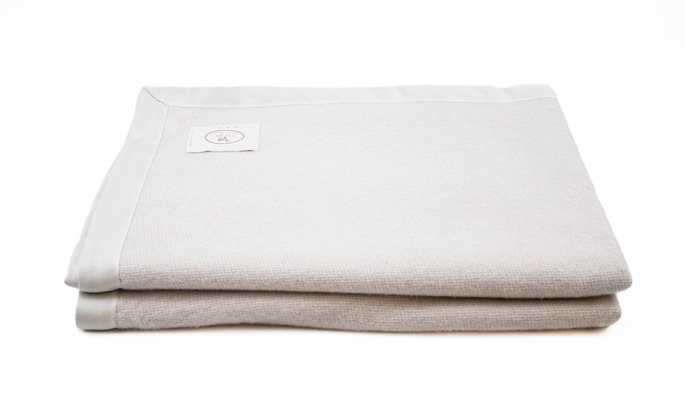 Coperta SIMONA Mohair e Lana Rosa chiaro / Singolo 160x220 - Coperte - CO.BI Cashmere piegato bianco sporco coperta