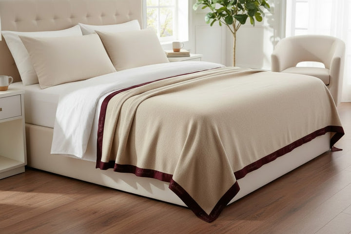 Coperta DESY Cashmere e Lana con Bordo Bordeaux