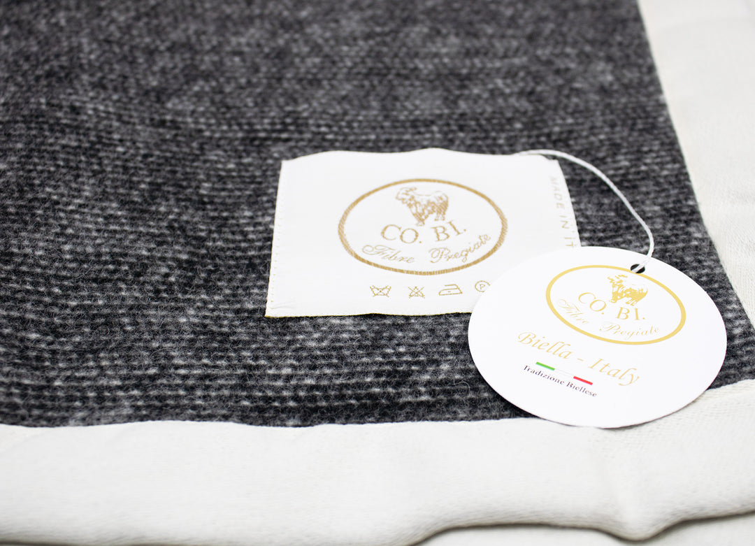 Lightweight Cashmere and Wool Blanket VENEZIA - Few pieces available