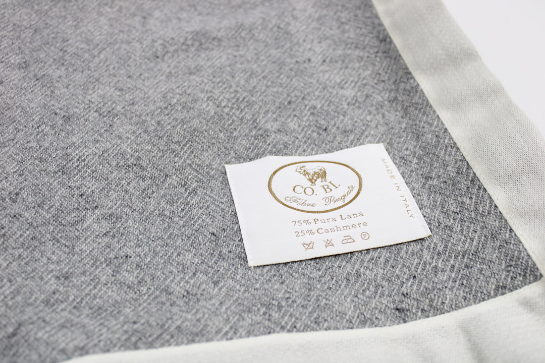 Lightweight Cashmere and Wool  FIOCCO Blanket