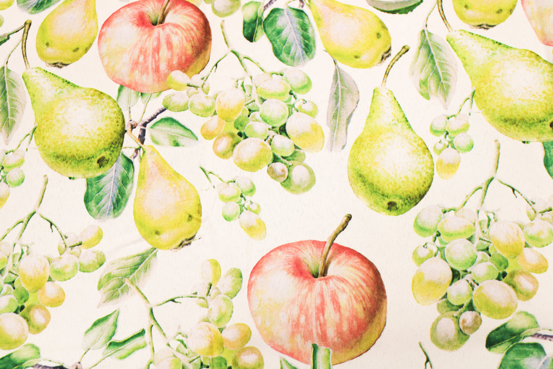 Luxury Stain-Resistant Tablecloth for 6 People FRUITS