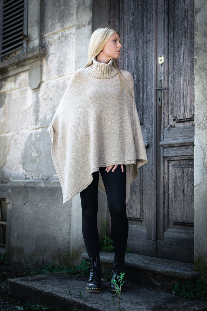 THE PONCHO Pure Cashmere