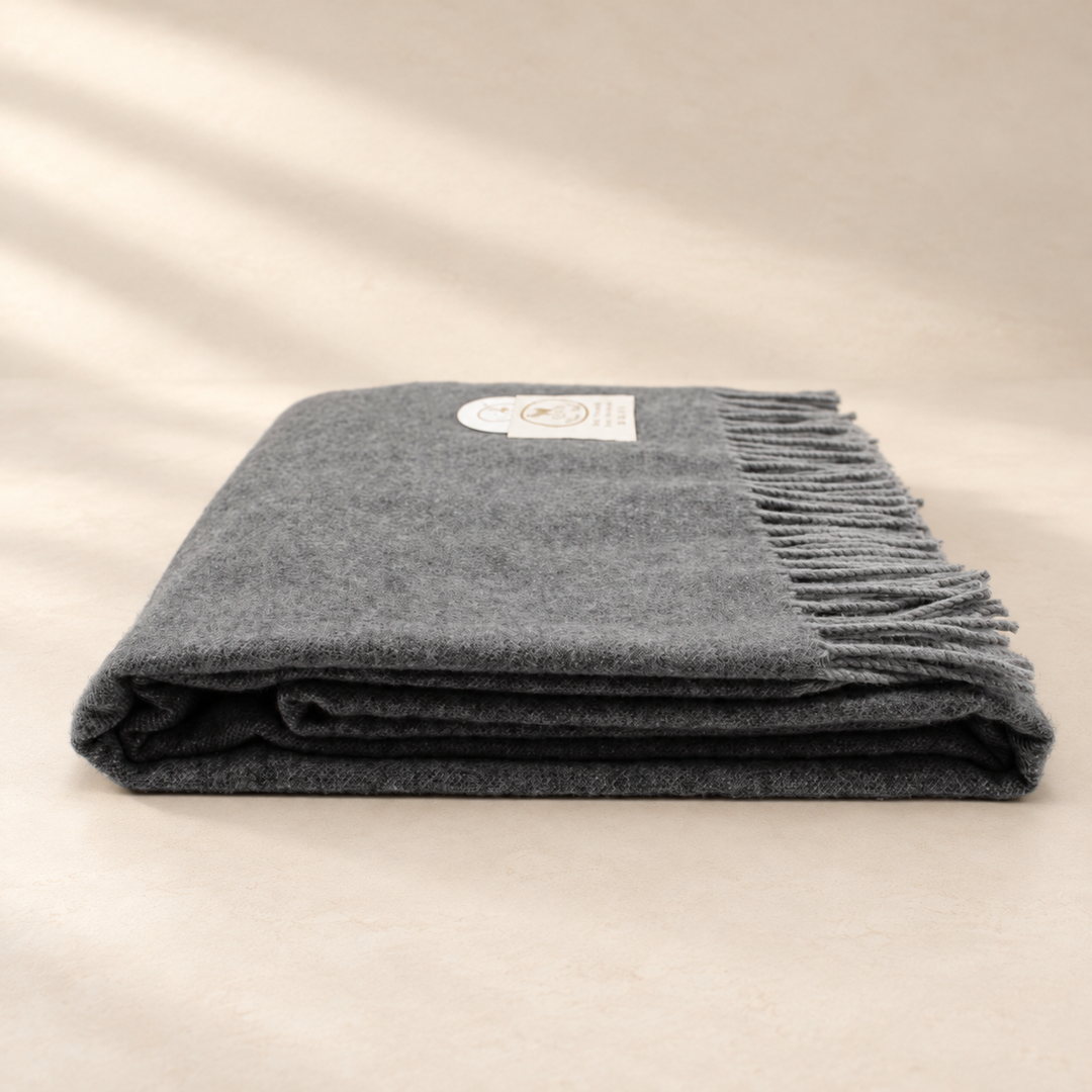 Pure Cashmere Throw with Chevron motif YAGO