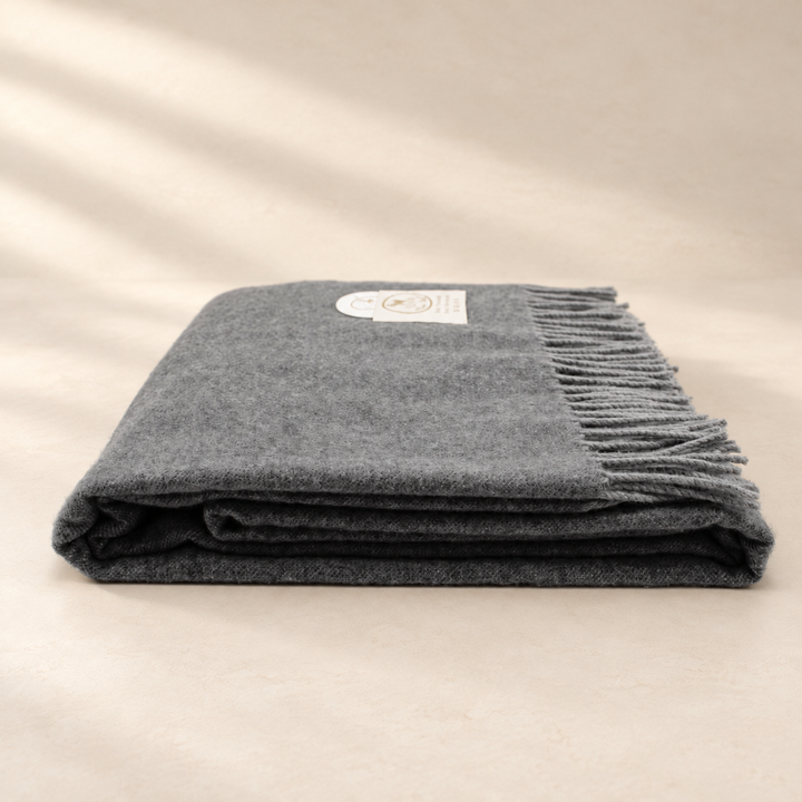 Pure Cashmere Throw with Chevron motif YAGO