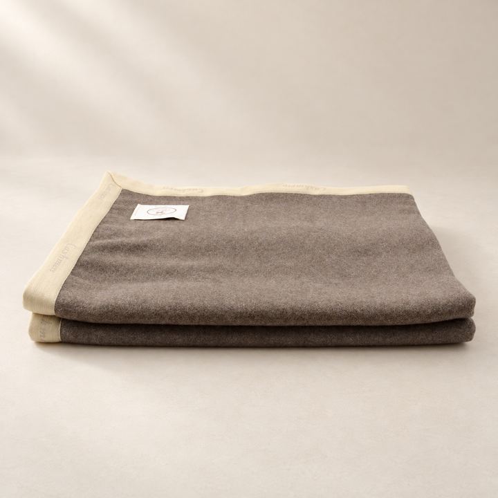 FRIDA Heavy Cashmere and Wool Blanket