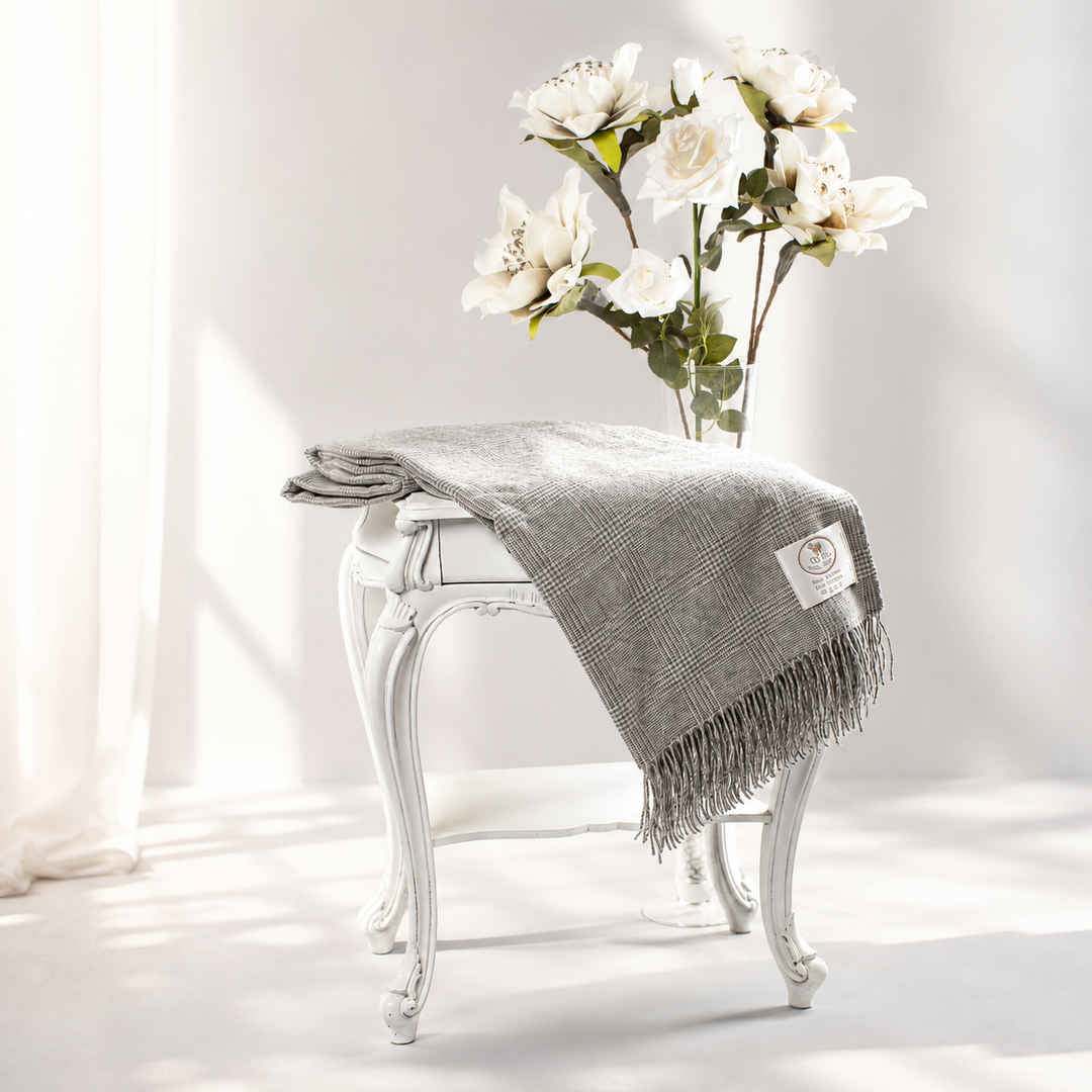 Plaid grigio a principe di galles con frange di cashmere