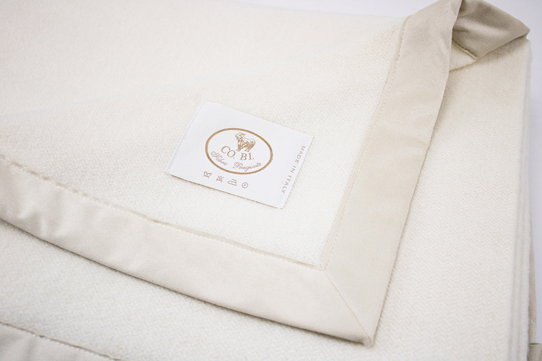 LADY Blanket Cashmere and Silk with Suede edge