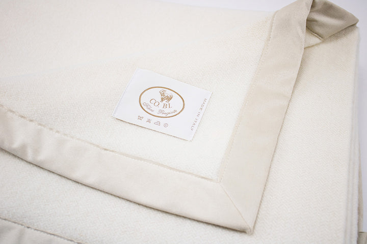 LADY Blanket Cashmere and Silk with Suede edge