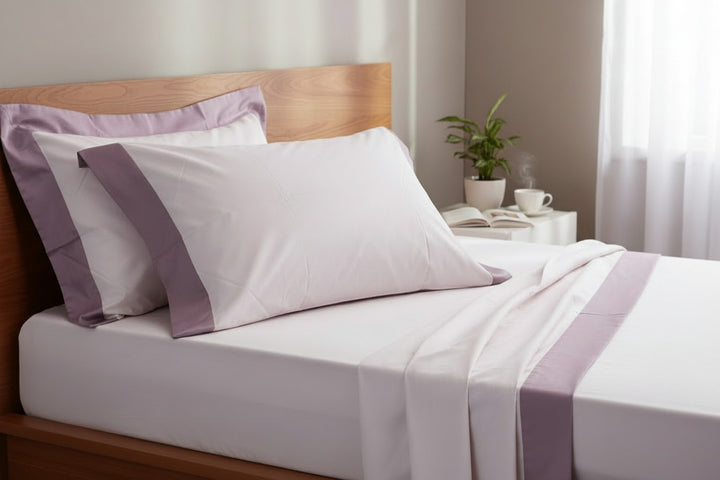 Lenzuola matrimoniali di cotone rosa e balza rosa scuro