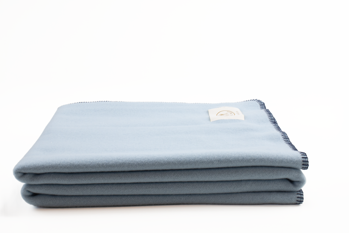 THROW BELLA Wool and Viscose Whipstitch threads