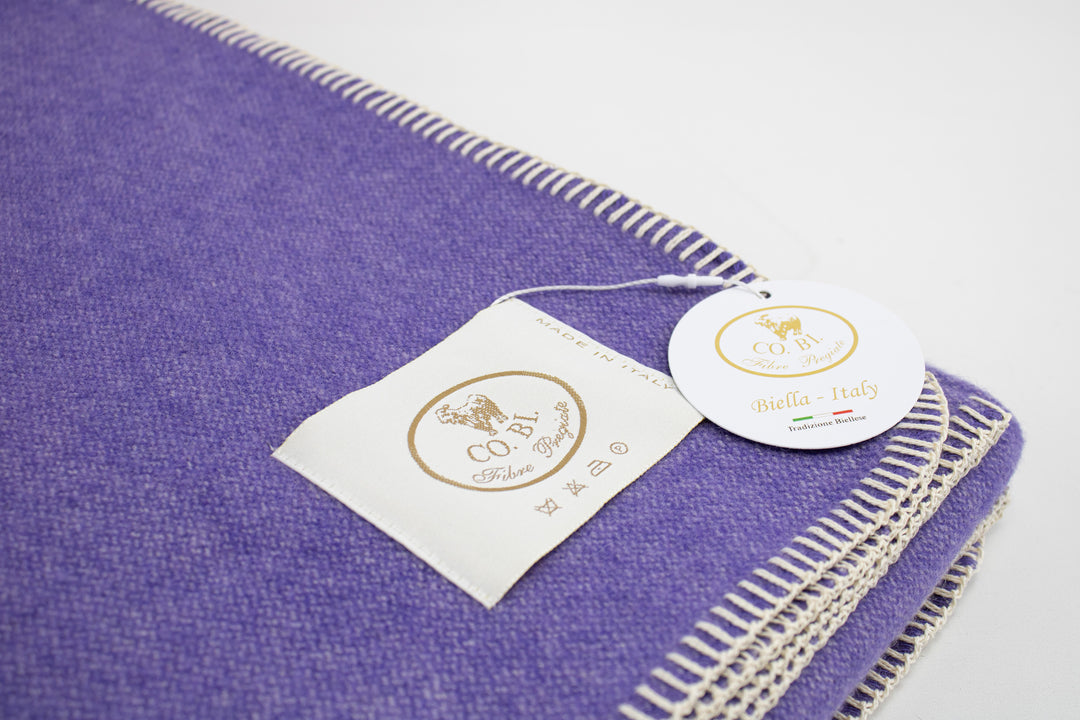 COLOR Throw Cashmere and Wool with Whipstitch Border