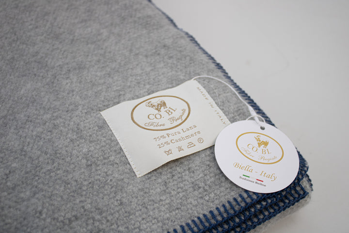 Particolare punto cavallo blu