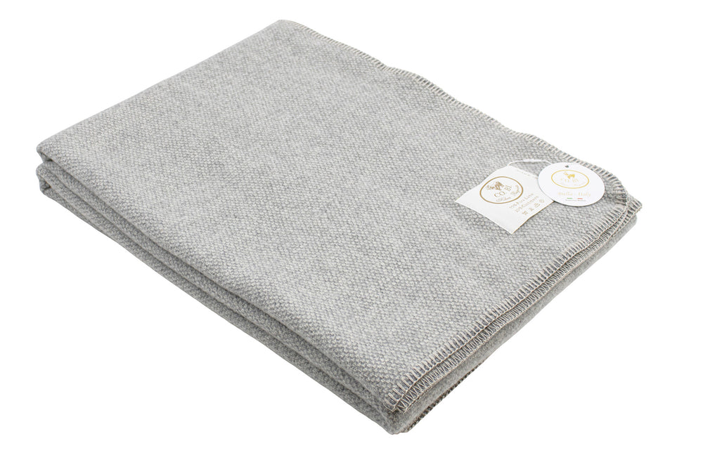 Plaid di cashmere e lana invernale con bordo grigio