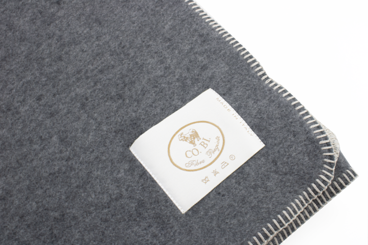 THROW BELLA Wool and Viscose Whipstitch threads