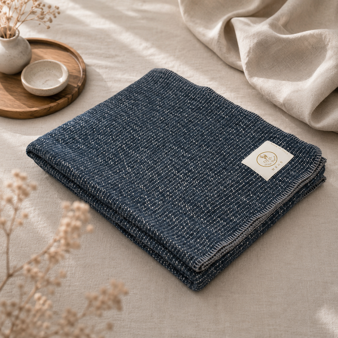 Plaid leggero di lana e cashmere blu melange