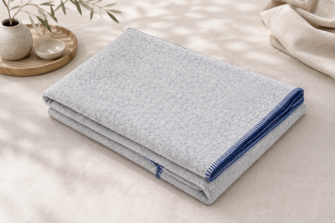 Plaid di lana e rayon grigio perla