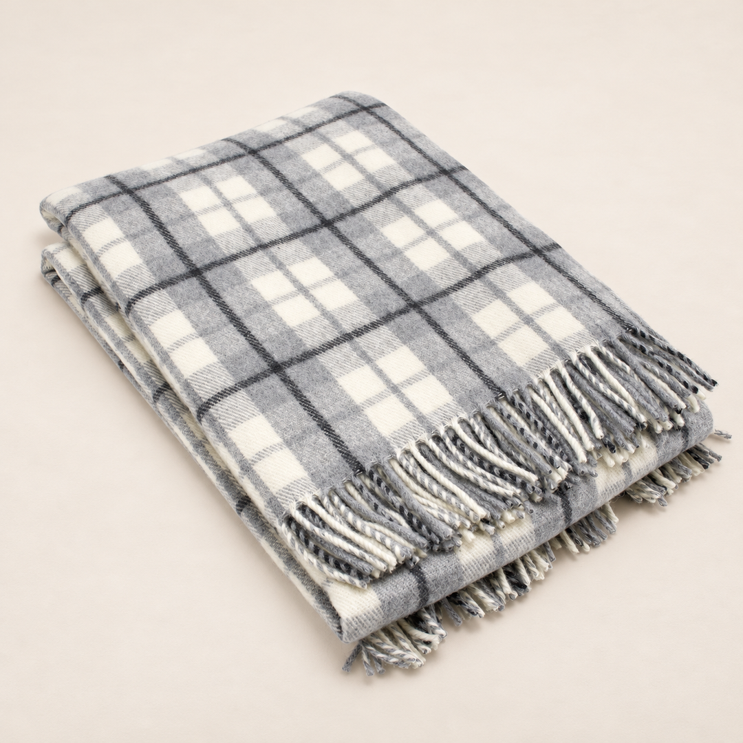 Throw Cashmere and Wool in Tartan scottish pattern GOLF