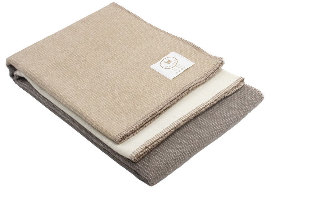Pure Wool Throw OLIVER with  Whipstitch in three different colors