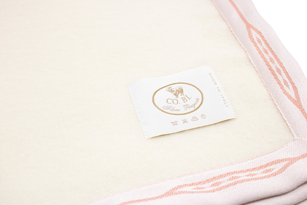 Coperta Invernale Pura Lana Norvegese con rosa con greche a fantasia