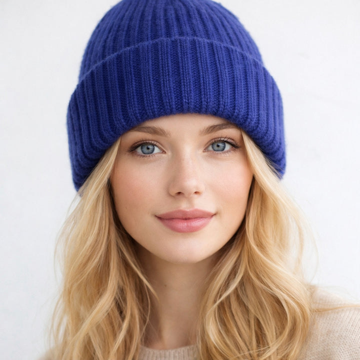 Cuffia di cashmere a coste larghe color indaco