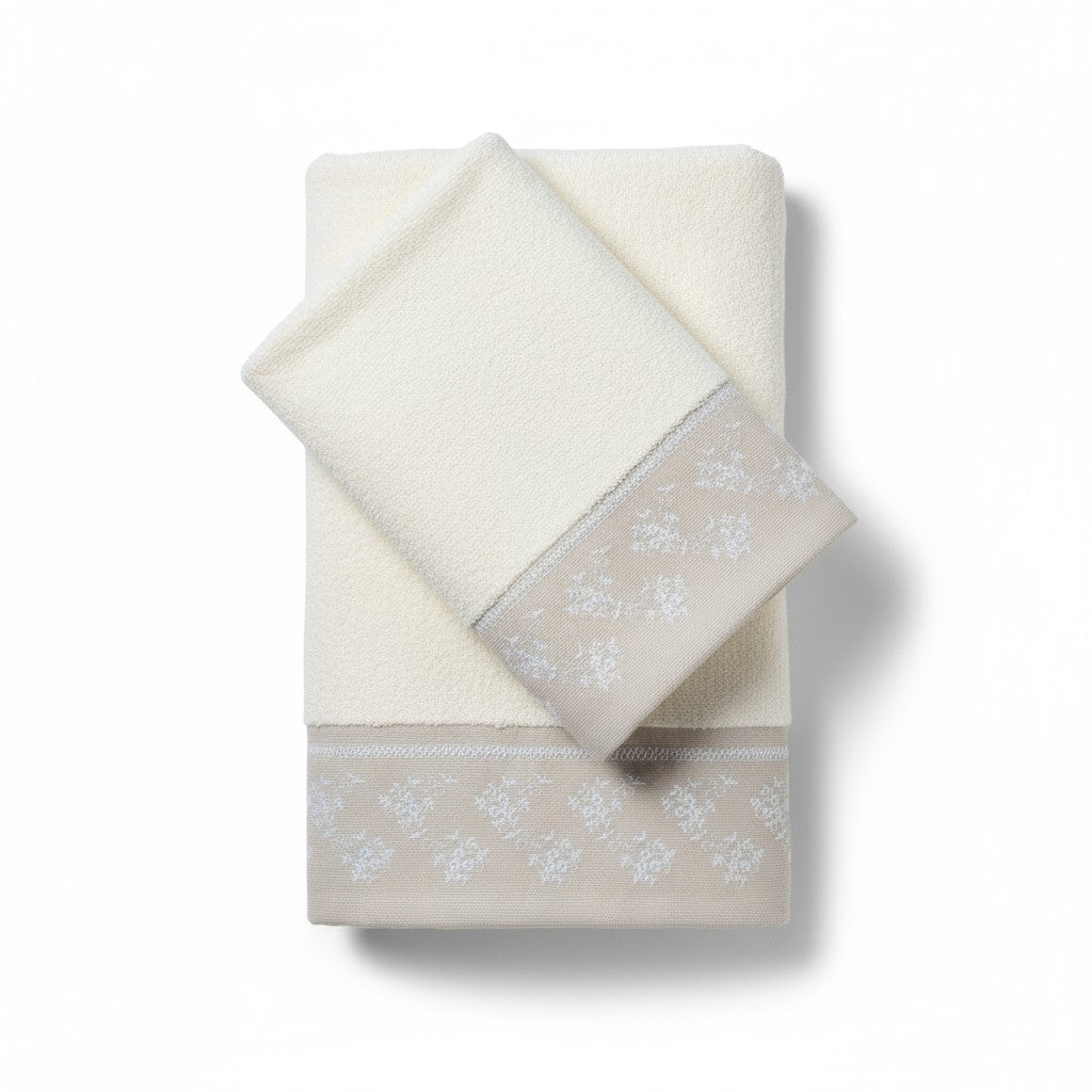 Set di asciugamani con balza ricamata