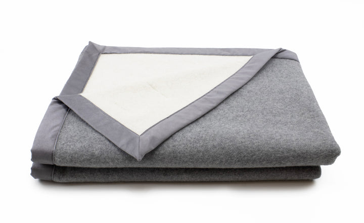 JENNY BLANKET Pure Cashmere with Suede edge