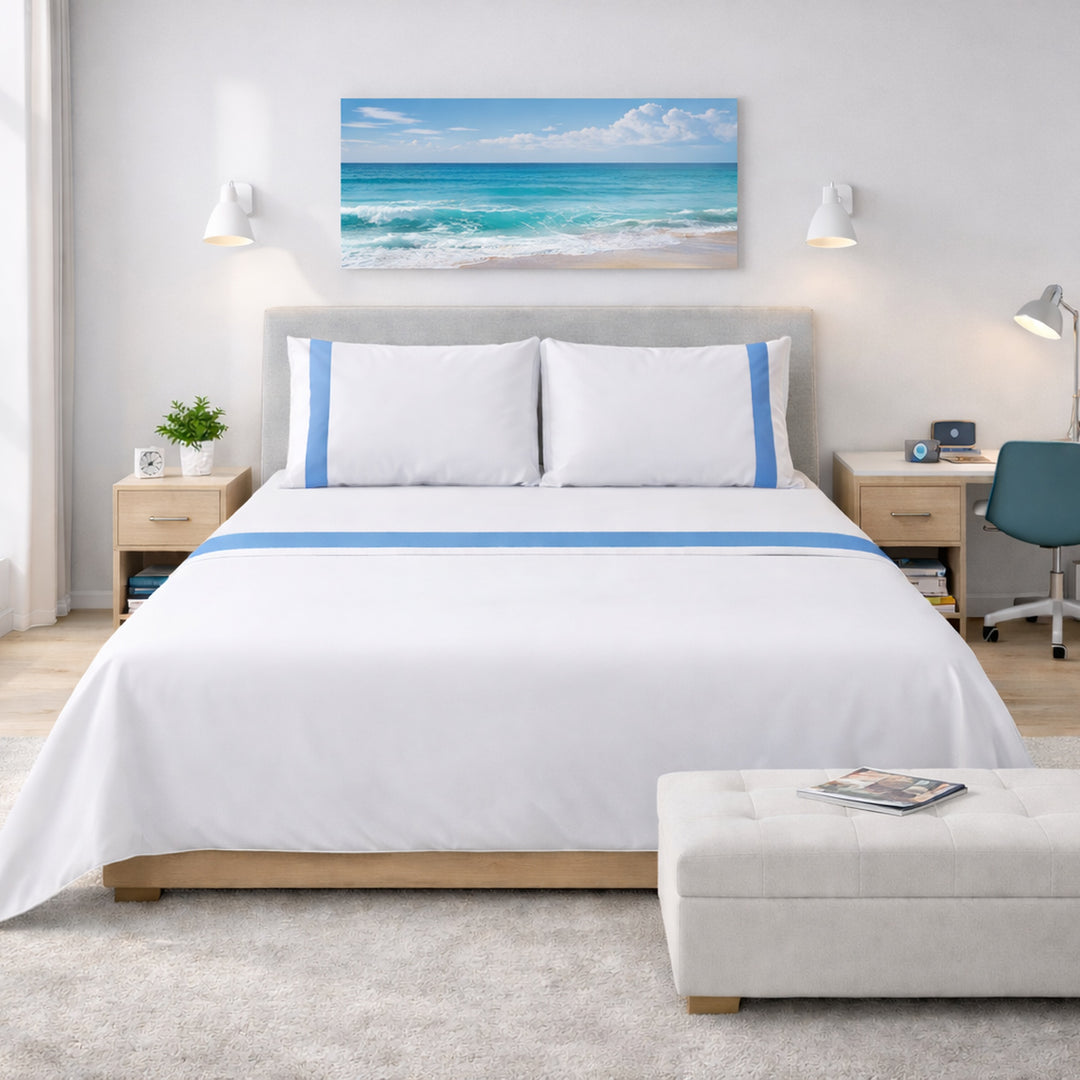 Completo letto in cotone percalle bianco con fascia azzurra