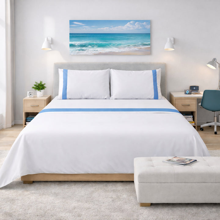 Completo letto in cotone percalle bianco con fascia azzurra