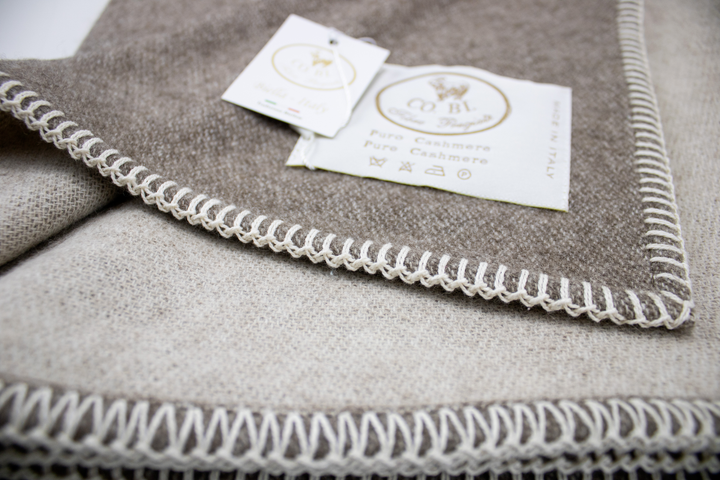 THROW REY Pure Cashmere whipstitch edge
