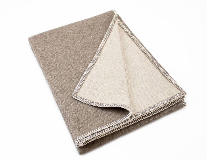 THROW REY Pure Cashmere whipstitch edge
